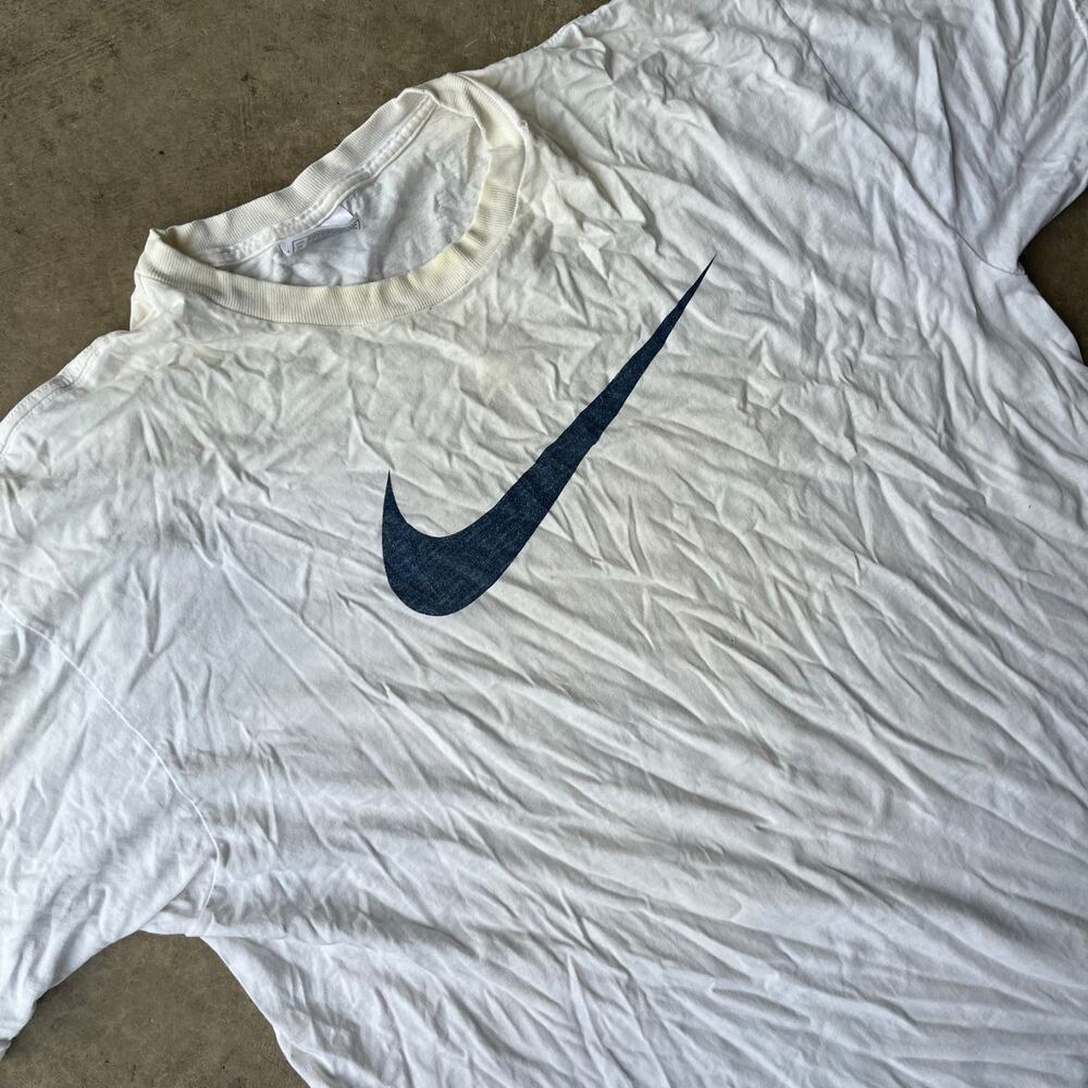 VINTAGE 90S NIKE BIG SWOOSH SHIRT TEE WHITE DISTRESSED XL